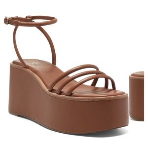 Vince camuto Graceny platform sandals - women’s size 9